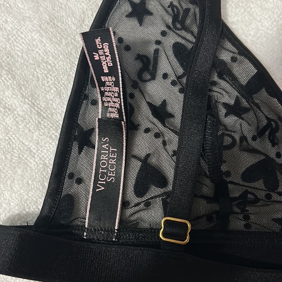 1day Sale! VS triangle Bra and panty set - Picture 6 of 7